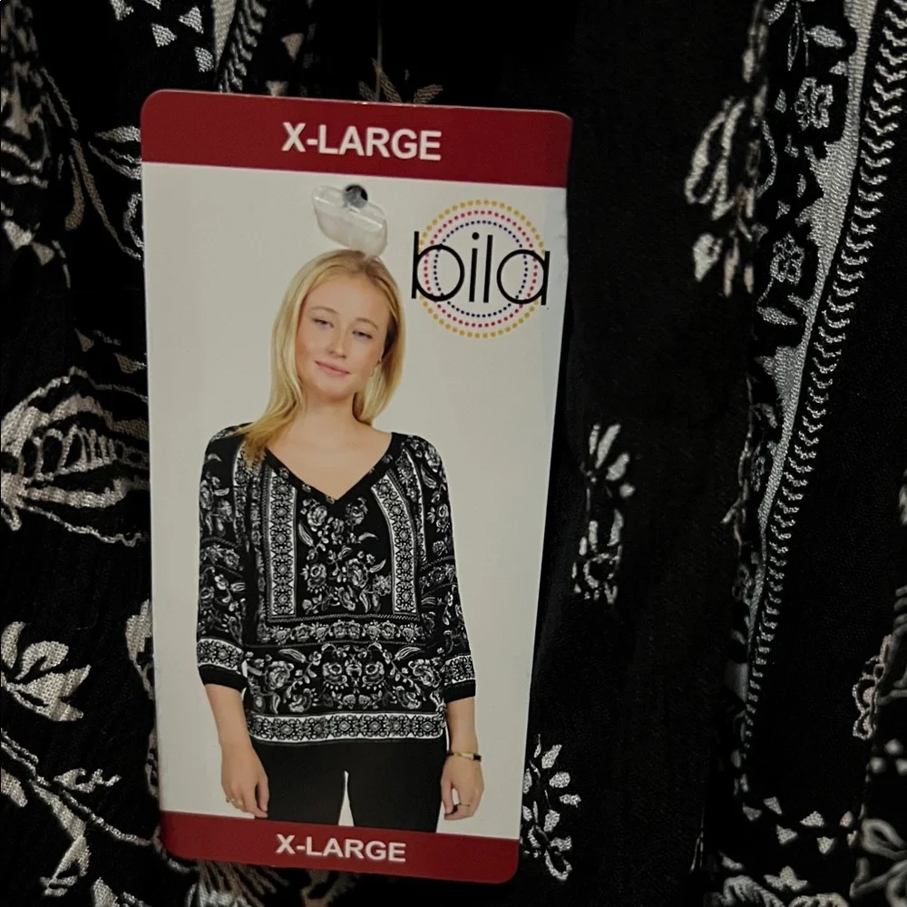 Bila Black and White Floral Blouse - Picture 3 of 5